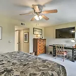 Phoenix Home With Pool Access And Golf Course Views